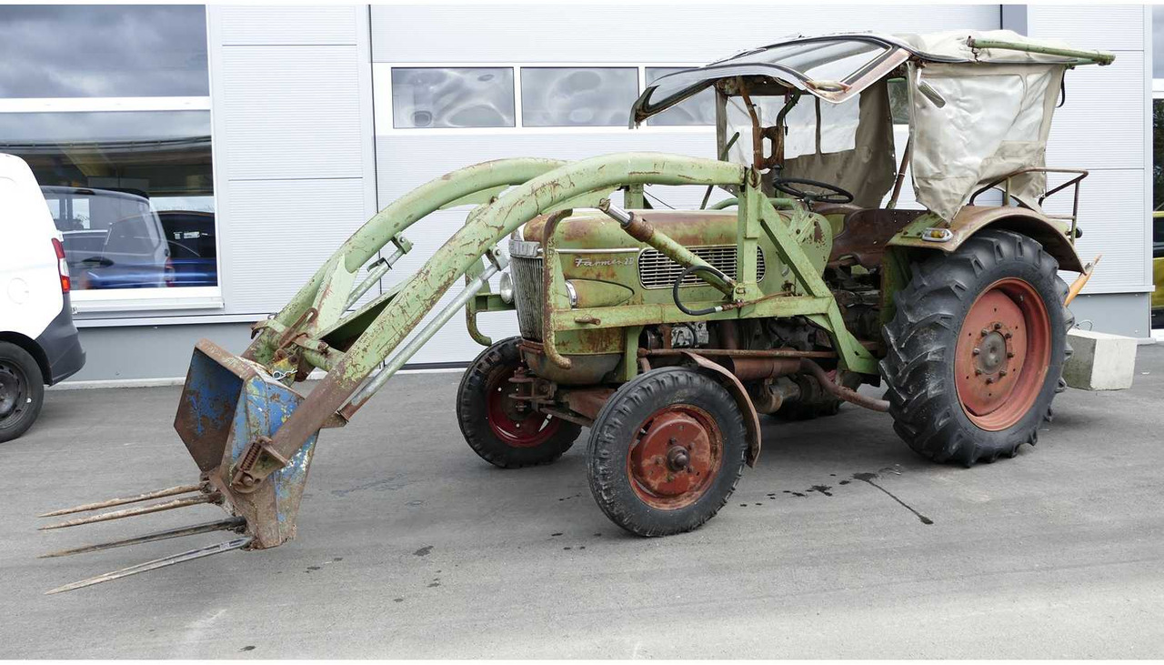 Fendt Farmer 2D - Farm tractor: picture 1 Fendt Farmer 2D - Farm tractor: picture 1