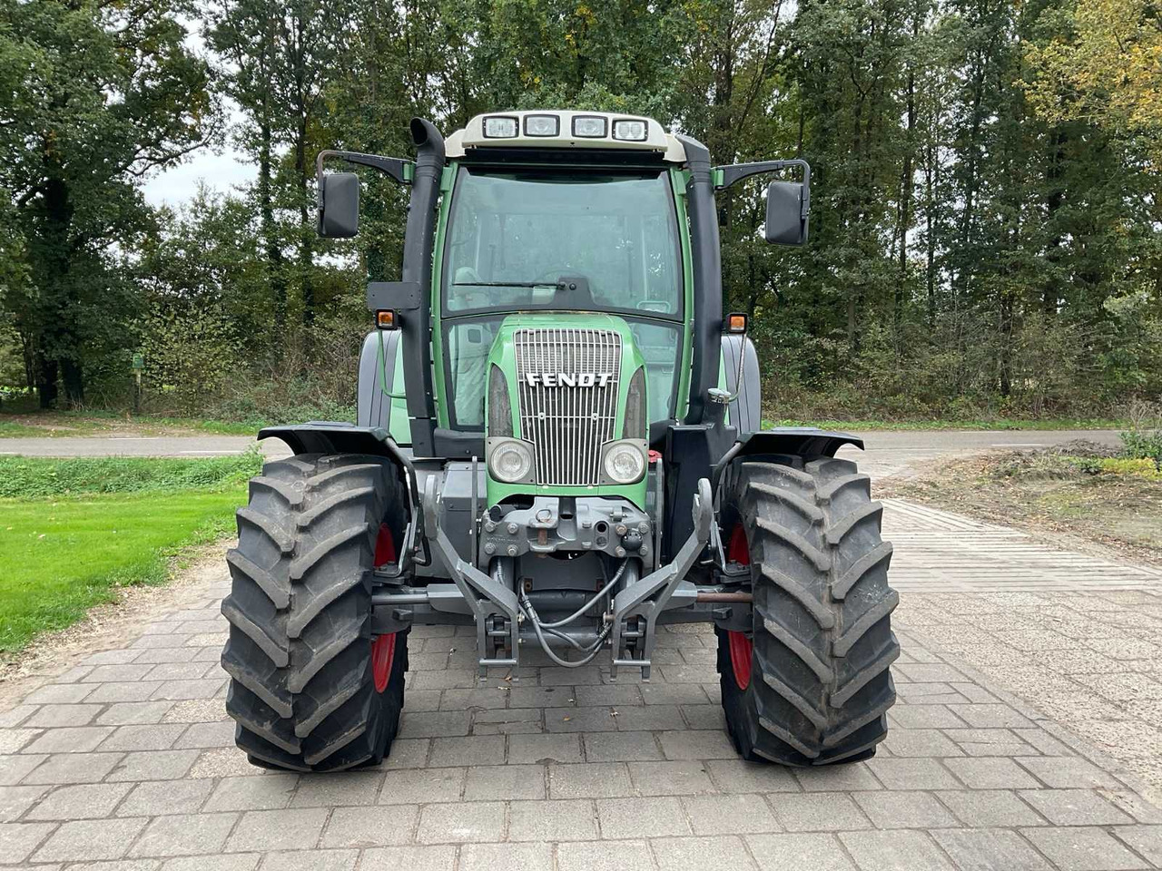 Fendt Farmer 410 Vario - Farm tractor: picture 2 Fendt Farmer 410 Vario - Farm tractor: picture 2