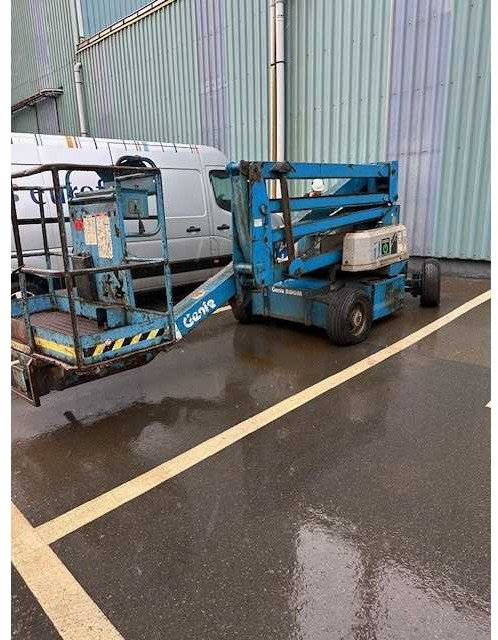 GENIE - 1997 - Z45/22 - AERIAL PLATFORM - Aerial platform: picture 1 GENIE - 1997 - Z45/22 - AERIAL PLATFORM - Aerial platform: picture 1