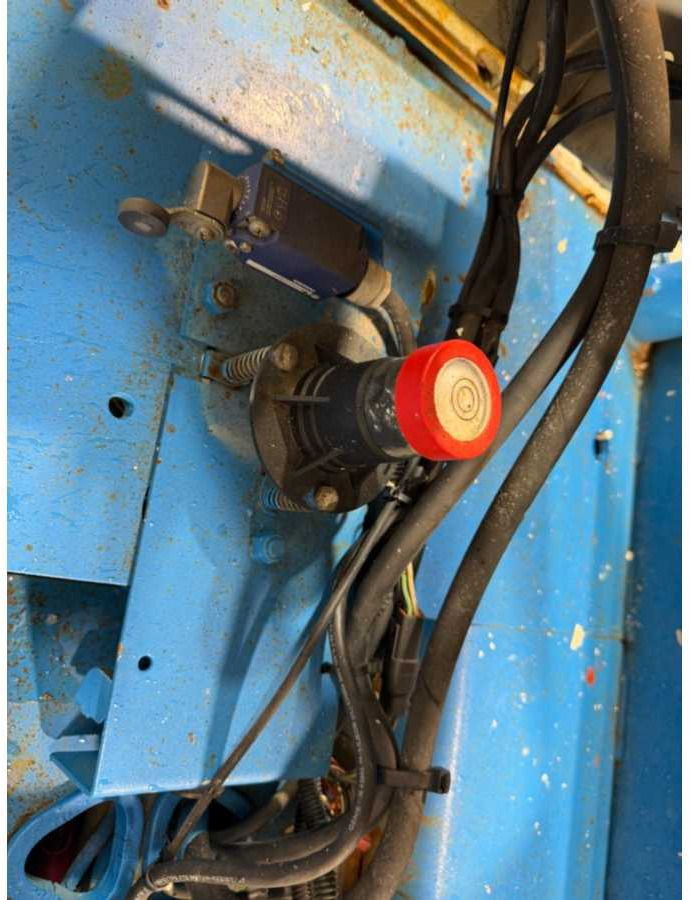 Aerial platform GENIE - 2006 - GS-1932 - AERIAL PLATFORM: picture 28 Aerial platform GENIE - 2006 - GS-1932 - AERIAL PLATFORM: picture 28