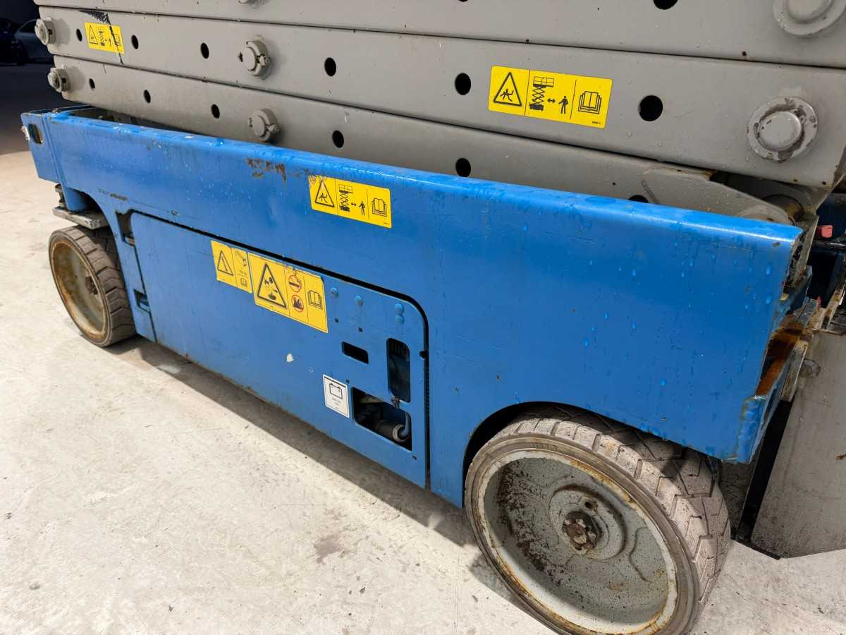 Aerial platform GENIE - 2006 - GS-1932 - AERIAL PLATFORM: picture 10 Aerial platform GENIE - 2006 - GS-1932 - AERIAL PLATFORM: picture 10