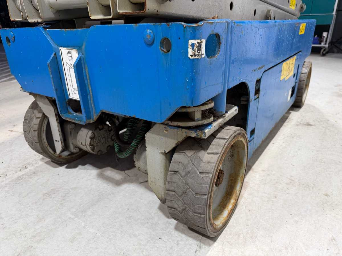 Aerial platform GENIE - 2006 - GS-1932 - AERIAL PLATFORM: picture 13 Aerial platform GENIE - 2006 - GS-1932 - AERIAL PLATFORM: picture 13