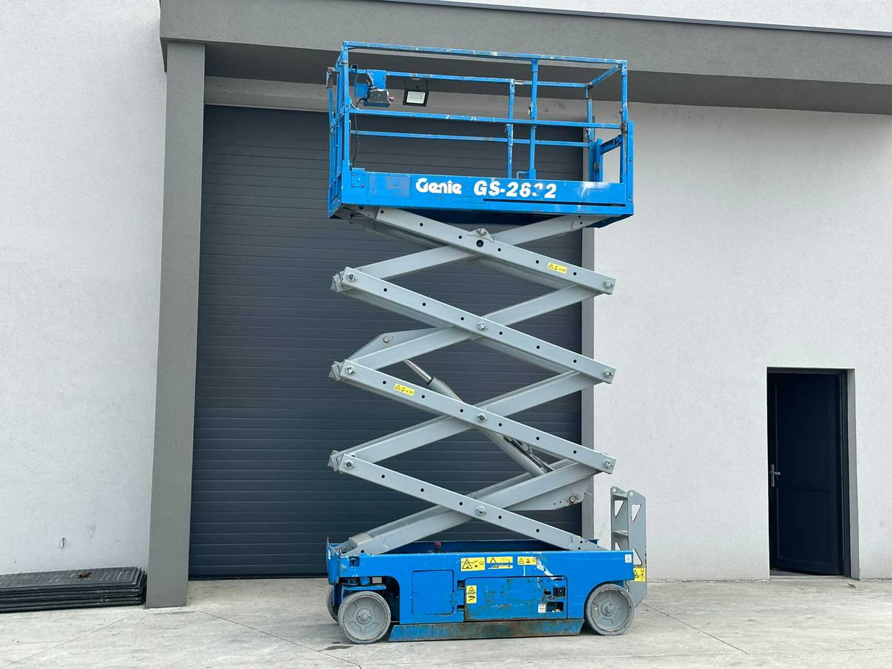 GENIE - GS-2632 - AERIAL WORK PLATFORMS - 2010 - Aerial platform: picture 1 GENIE - GS-2632 - AERIAL WORK PLATFORMS - 2010 - Aerial platform: picture 1