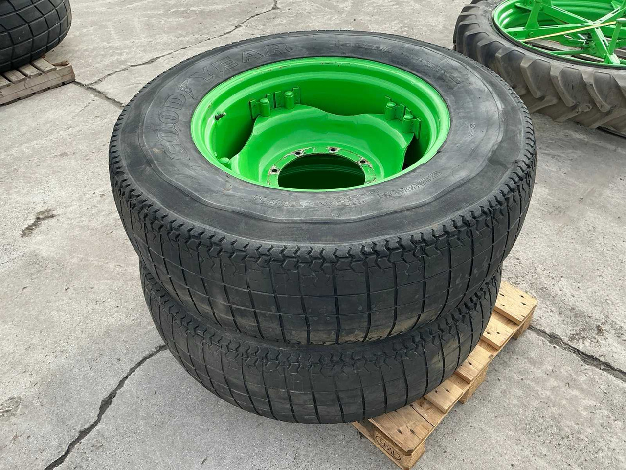 Good Year Super Traction Radial - Wheels and tires for Farm tractor: picture 2 Good Year Super Traction Radial - Wheels and tires for Farm tractor: picture 2
