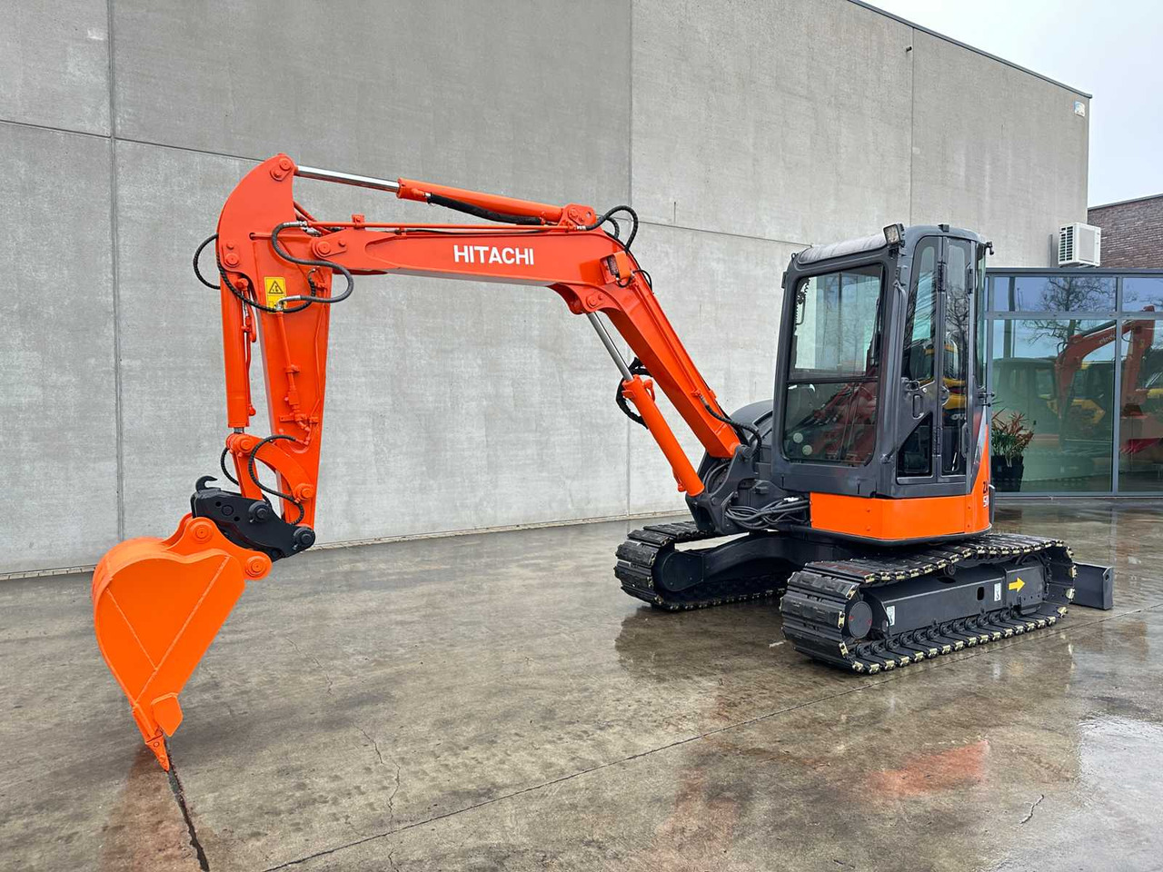 HITACHI - 2011 - ZX50U-2 - MIDI EXCAVATOR - Excavator: picture 1 HITACHI - 2011 - ZX50U-2 - MIDI EXCAVATOR - Excavator: picture 1