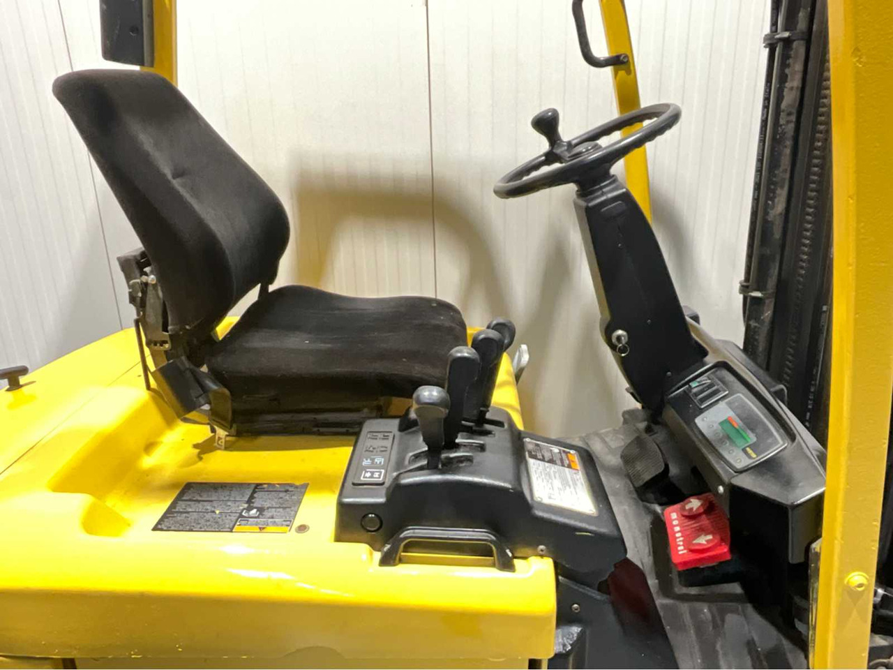 Forklift HYSTER ELECTRIC FORKLIFT -3.8M MAST, FORK POSITIONER - J1.60XMT - FORKLIFT, BATTERY CHARGER: picture 14 Forklift HYSTER ELECTRIC FORKLIFT -3.8M MAST, FORK POSITIONER - J1.60XMT - FORKLIFT, BATTERY CHARGER: picture 14
