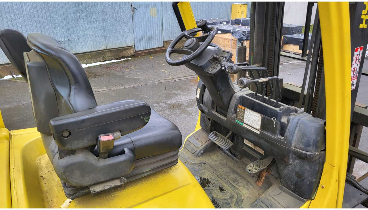 HYSTER H3.0FT FORKLIFT - Forklift: picture 3 HYSTER H3.0FT FORKLIFT - Forklift: picture 3