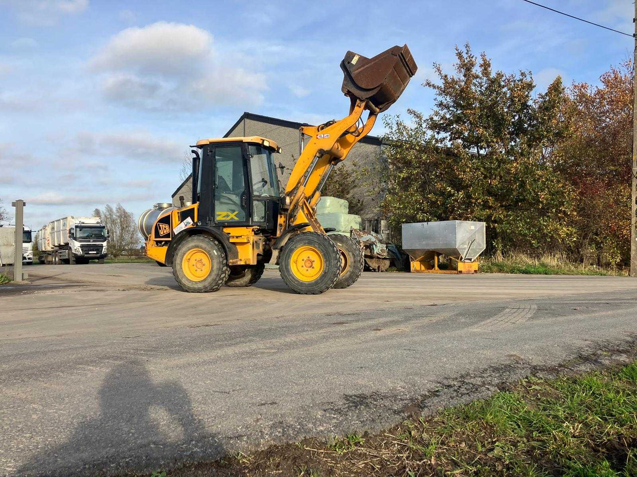 JCB - 407 ZX - SHOVEL - 2004 - Wheel loader: picture 2 JCB - 407 ZX - SHOVEL - 2004 - Wheel loader: picture 2