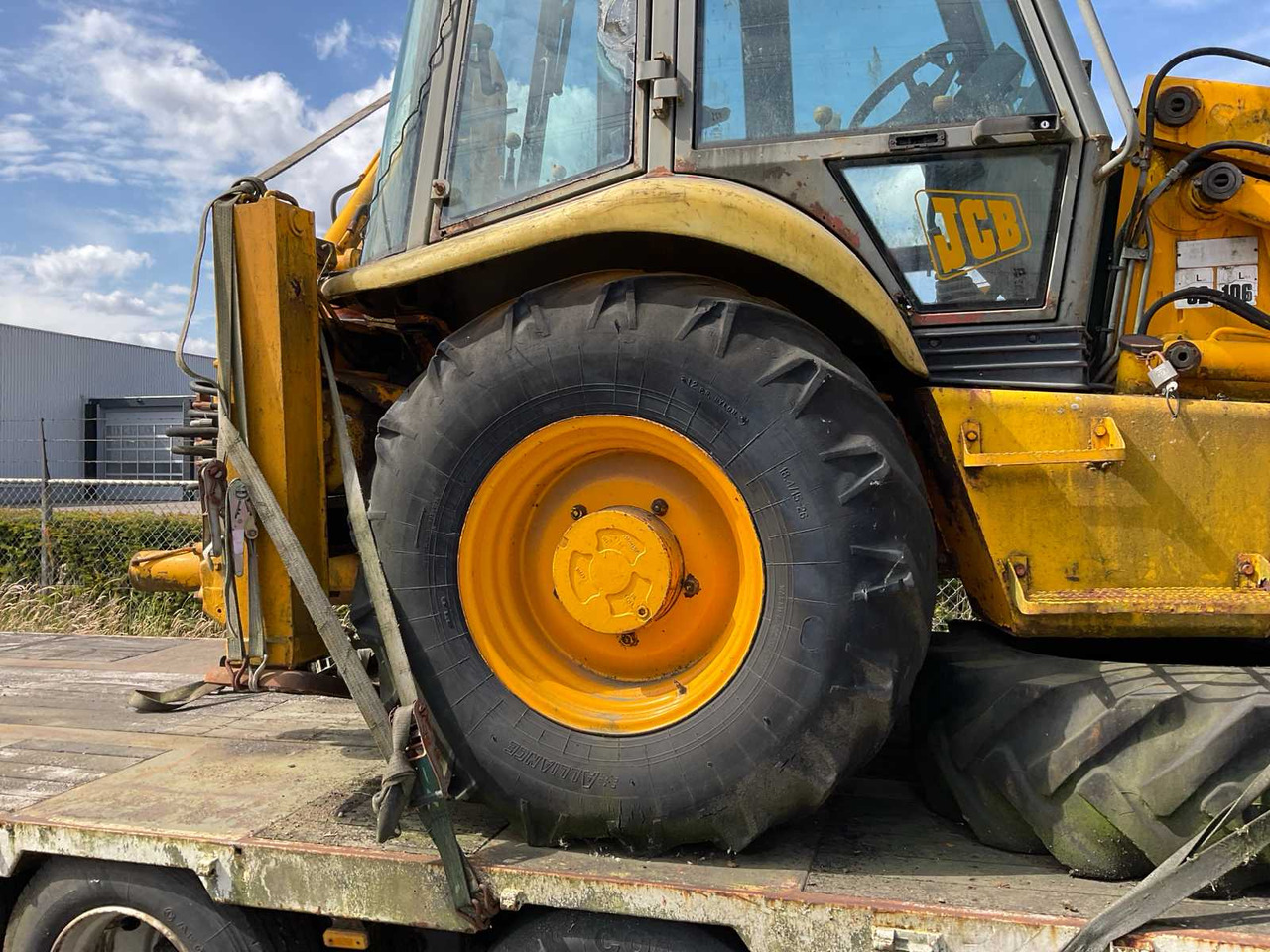 Backhoe loader JCB Masterplus: picture 7