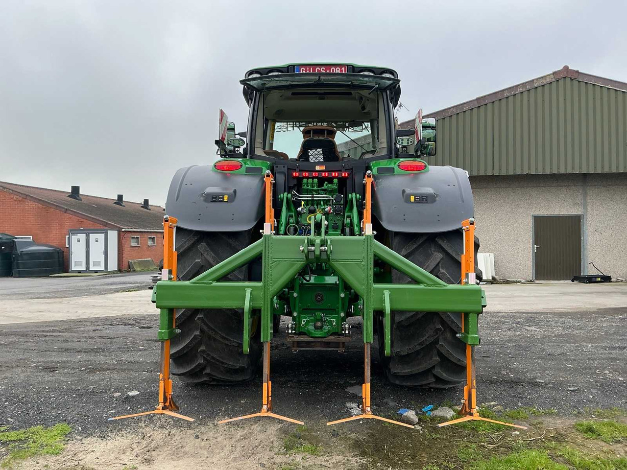 JOHN DEERE 6175R ULTIMATE EDITION ALL-WHEEL DRIVE FARM TRACTOR - Farm tractor: picture 5 JOHN DEERE 6175R ULTIMATE EDITION ALL-WHEEL DRIVE FARM TRACTOR - Farm tractor: picture 5