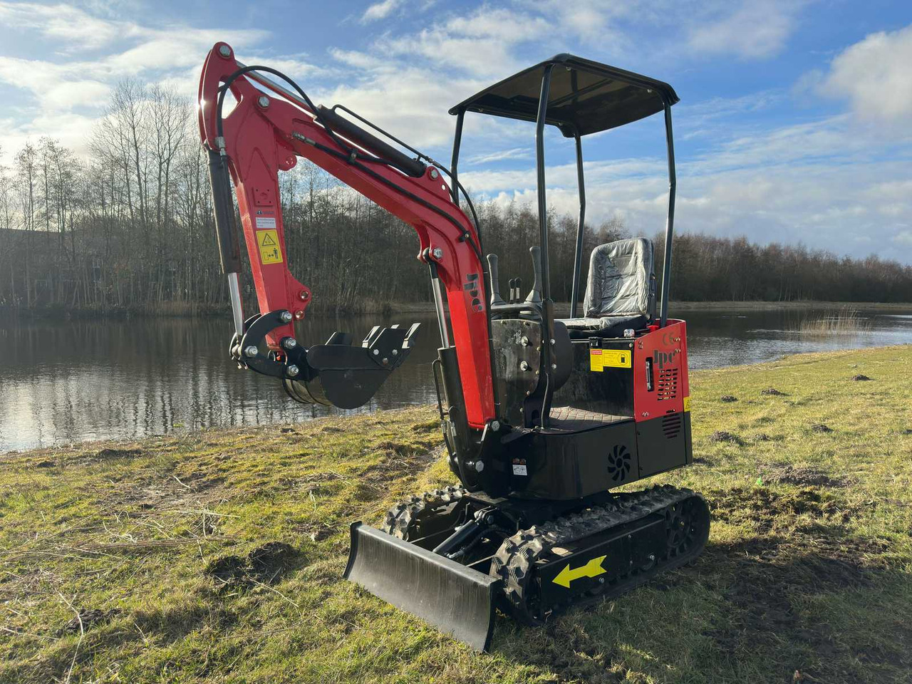 JPC HT12 R - Mini excavator: picture 1 JPC HT12 R - Mini excavator: picture 1
