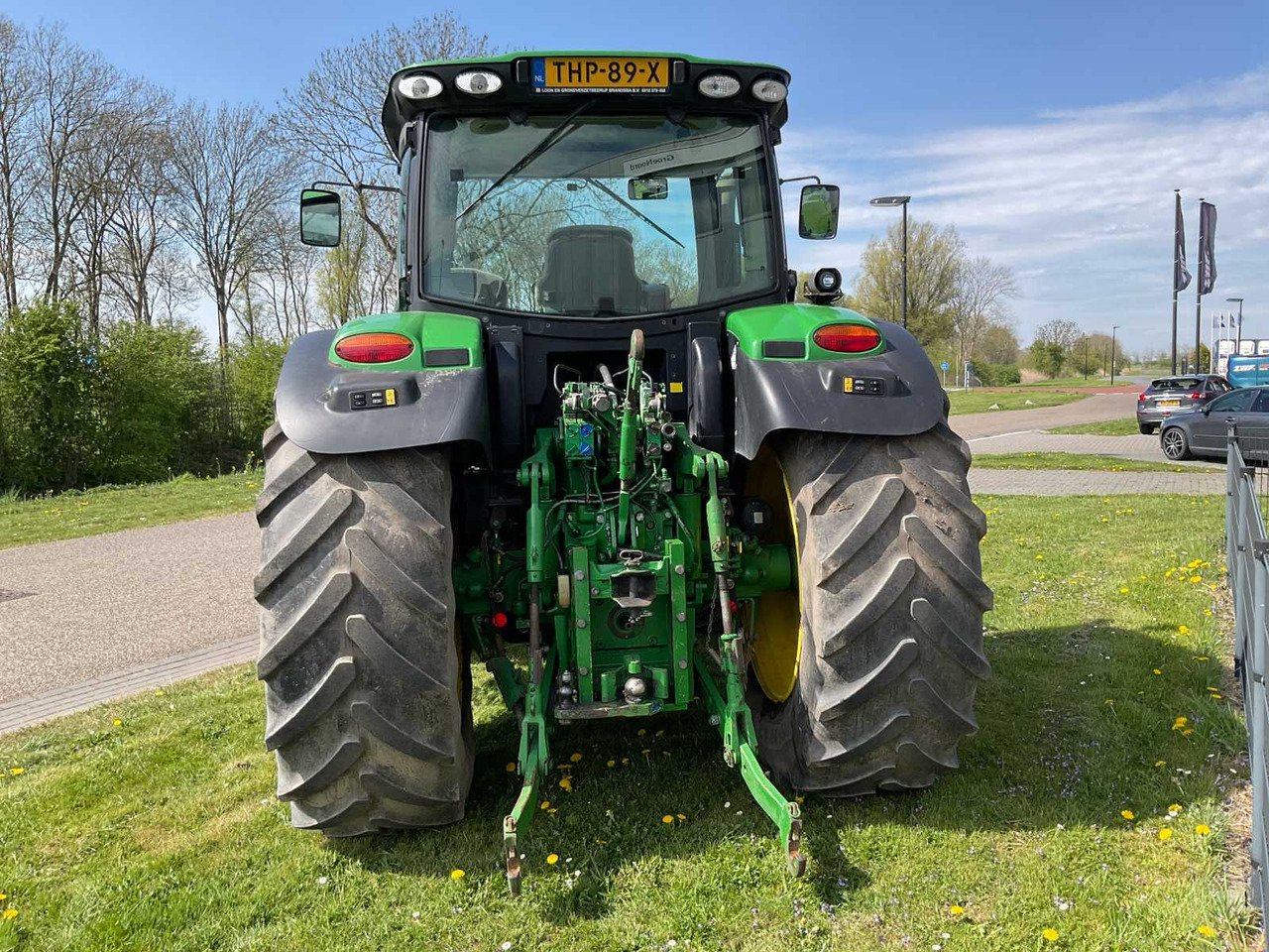 John Deere 6150R - Farm tractor: picture 4 John Deere 6150R - Farm tractor: picture 4