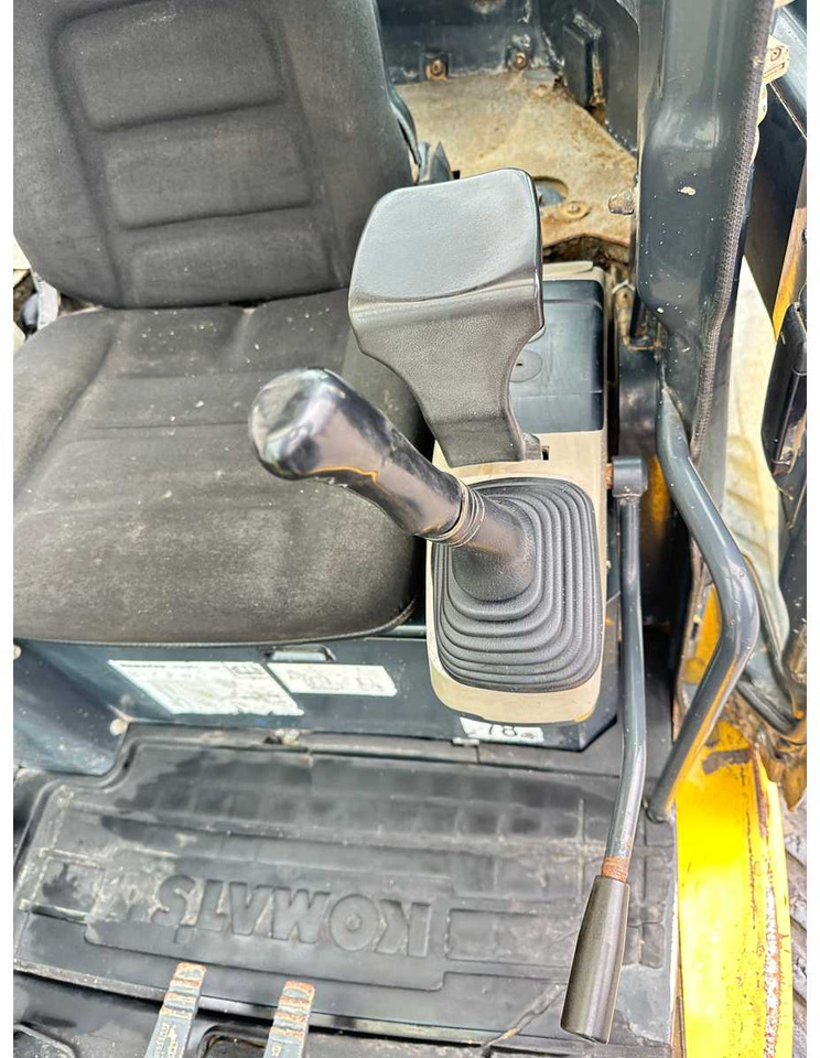 Excavator KOMATSU - 2006 - PC35 MR-2 - MIDI EXCAVATOR: picture 34