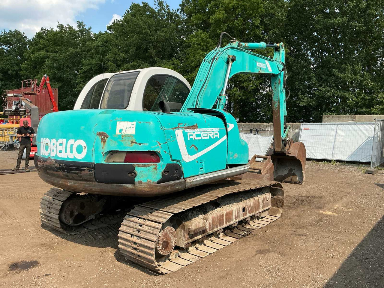 Kobelco SK100 - Crawler excavator: picture 4 Kobelco SK100 - Crawler excavator: picture 4