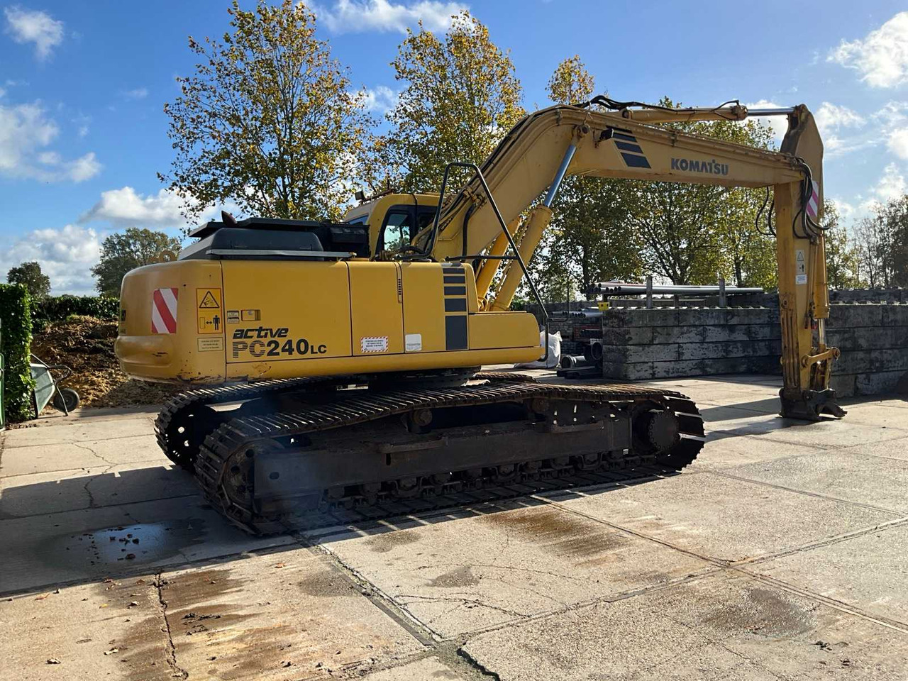 Komatsu 1999 KOMATSU ACTIVE PC240LC CRAWLER EXCAVATOR - Crawler excavator: picture 3 Komatsu 1999 KOMATSU ACTIVE PC240LC CRAWLER EXCAVATOR - Crawler excavator: picture 3