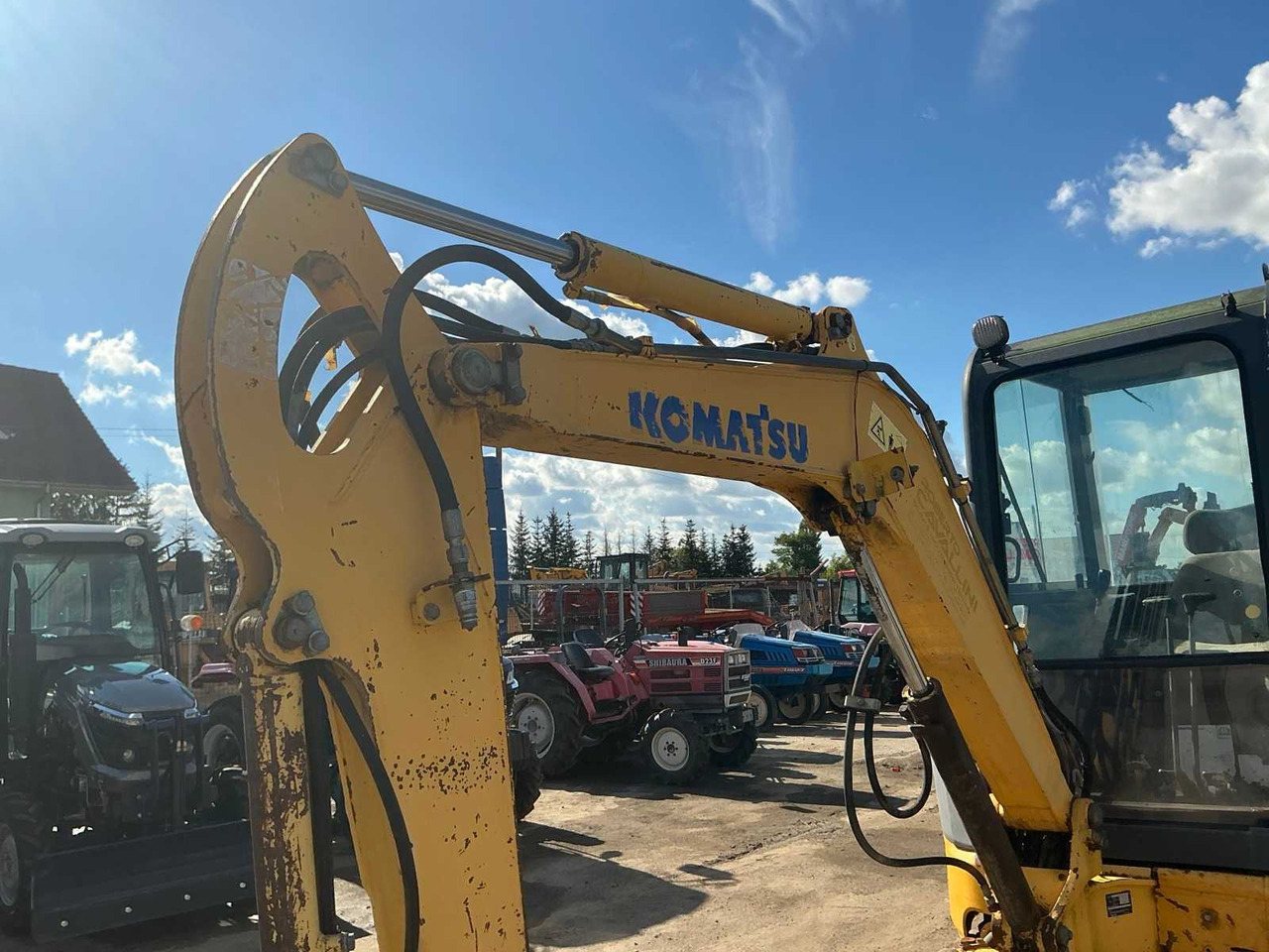 Mini excavator Komatsu PC 27 MR-2: picture 11