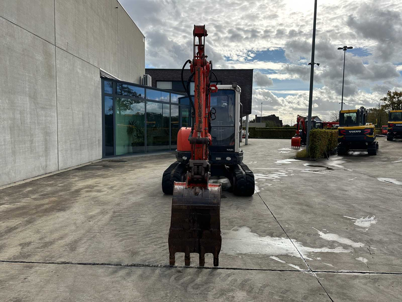 Kubota KUBOTA - 2005 - U45 - 3 - MIDI EXCAVATOR - Crawler excavator: picture 2 Kubota KUBOTA - 2005 - U45 - 3 - MIDI EXCAVATOR - Crawler excavator: picture 2