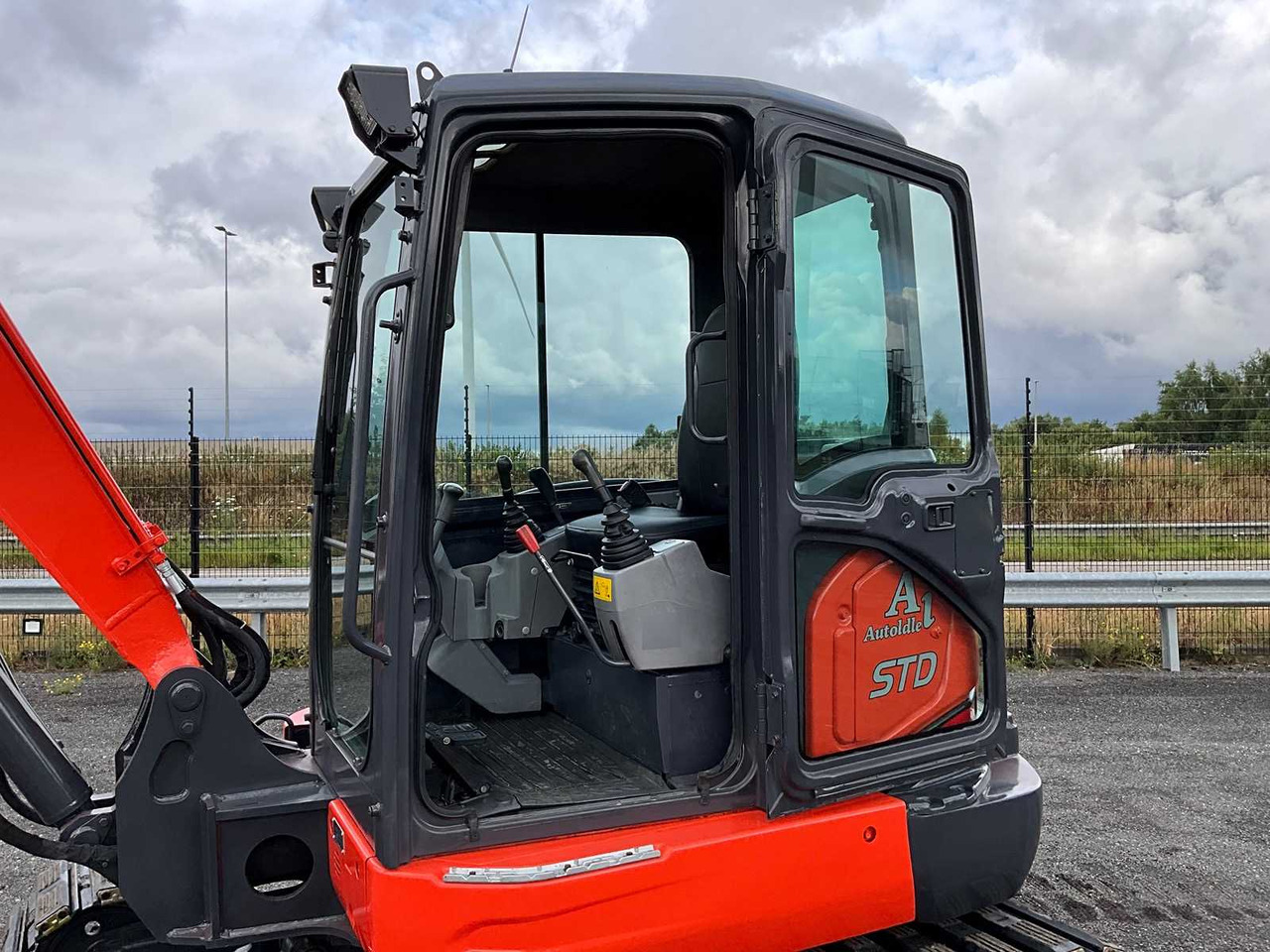 Crawler excavator Kubota KX165-5: picture 19
