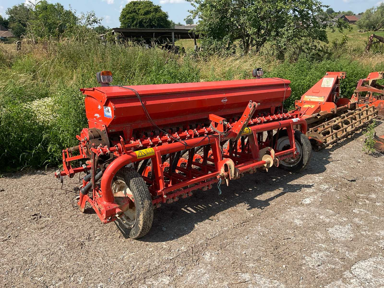 Kuhn K1353 - Sowing equipment: picture 1 Kuhn K1353 - Sowing equipment: picture 1