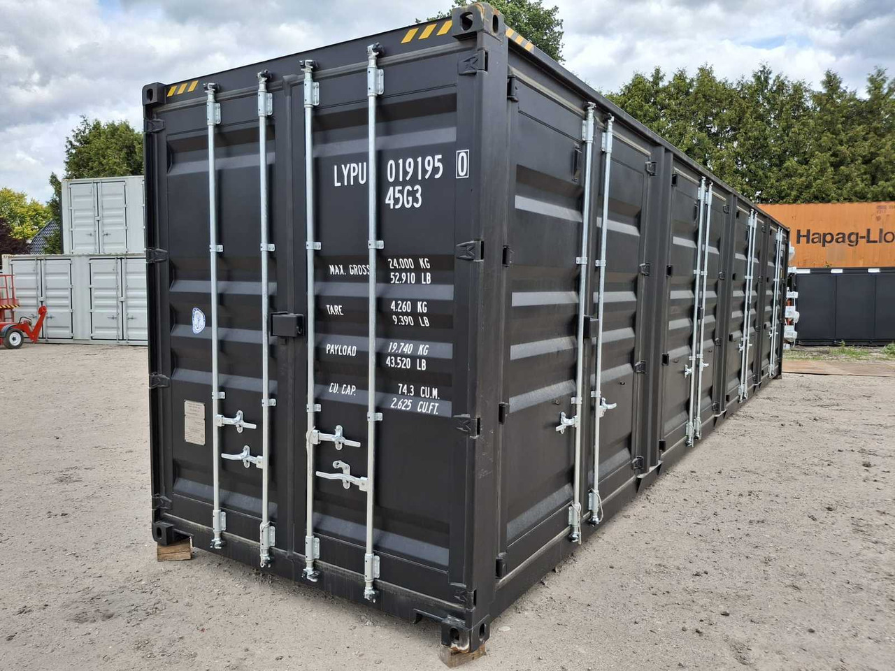 LYPU 40 ft High Cube Zwart - Shipping container: picture 2 LYPU 40 ft High Cube Zwart - Shipping container: picture 2