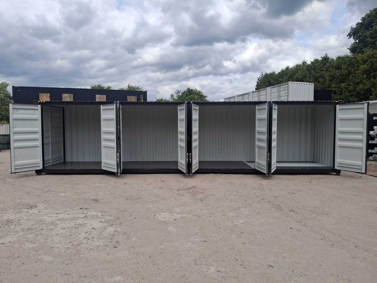 LYPU 40 ft High Cube Zwart - Shipping container: picture 1 LYPU 40 ft High Cube Zwart - Shipping container: picture 1