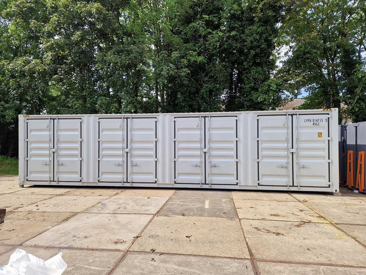 LYPU 40ft HQ met sidedoors - Shipping container: picture 3 LYPU 40ft HQ met sidedoors - Shipping container: picture 3