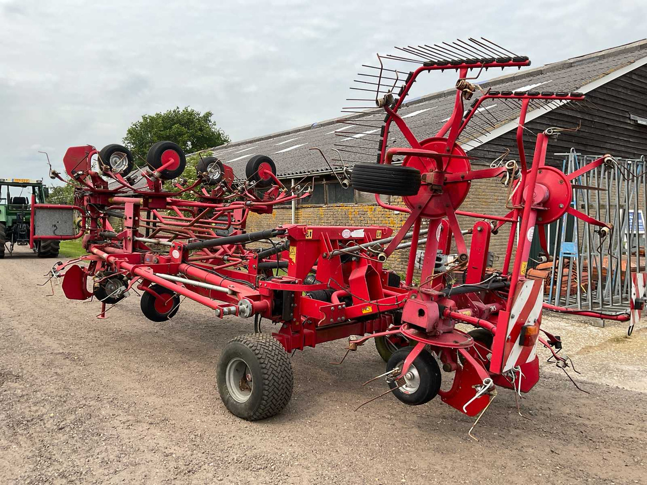 Lely Lotus 1325 - Hay and forage equipment: picture 2 Lely Lotus 1325 - Hay and forage equipment: picture 2