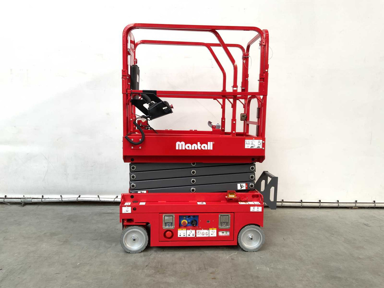 MANTALL XE-60 MINI - SCISSOR LIFT AERIAL PLATFORM 6.4M 2024 - Aerial platform: picture 1 MANTALL XE-60 MINI - SCISSOR LIFT AERIAL PLATFORM 6.4M 2024 - Aerial platform: picture 1