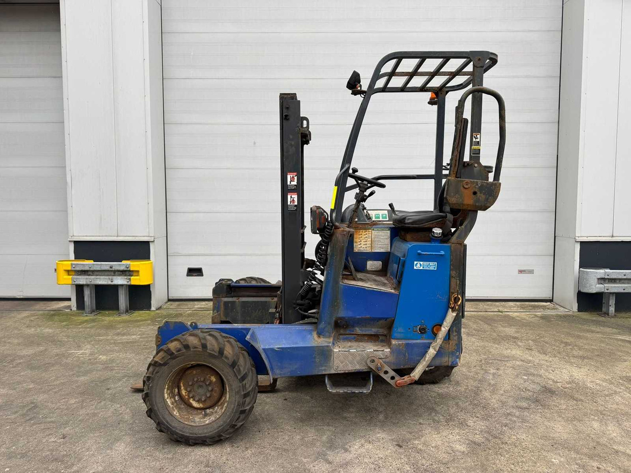 MOFFETT - 2006 - M-8-25.3-N - FORKLIFT - Forklift: picture 2 MOFFETT - 2006 - M-8-25.3-N - FORKLIFT - Forklift: picture 2