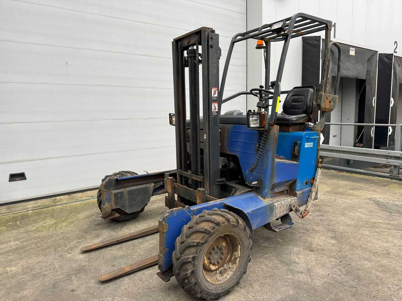 MOFFETT - 2006 - M-8-25.3-N - FORKLIFT - Forklift: picture 1 MOFFETT - 2006 - M-8-25.3-N - FORKLIFT - Forklift: picture 1