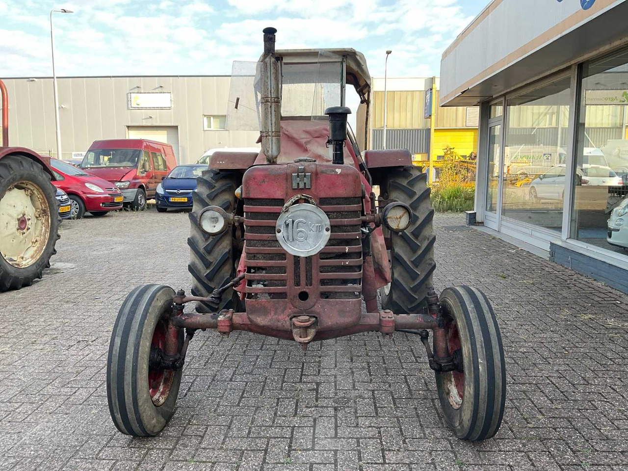 Mc Cormick D432 - Farm tractor: picture 3 Mc Cormick D432 - Farm tractor: picture 3