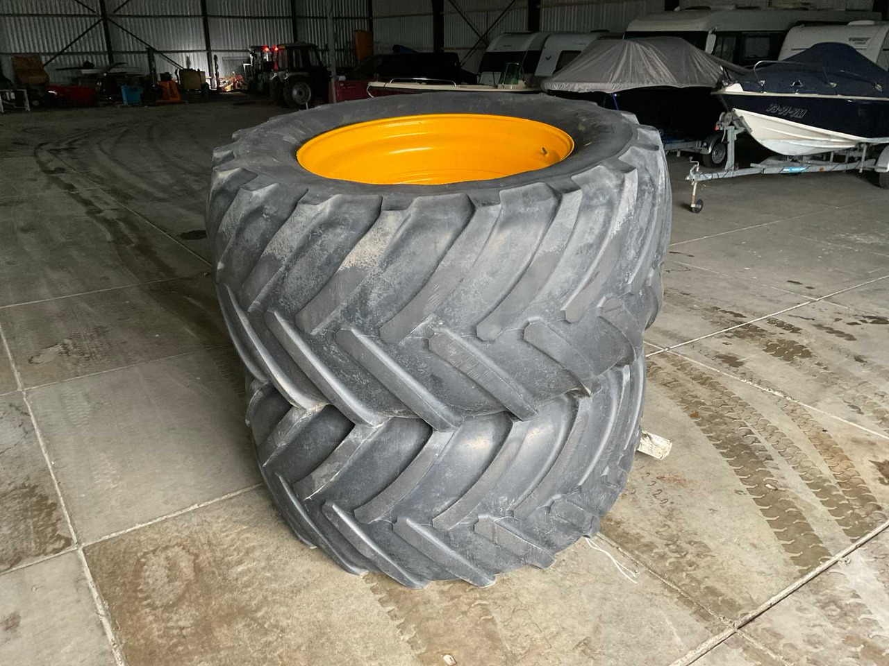 Michelin MachXbib - Wheels and tires for Farm tractor: picture 1 Michelin MachXbib - Wheels and tires for Farm tractor: picture 1