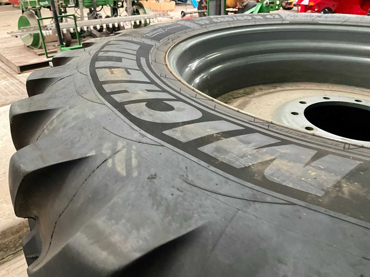 Michelin Spraybib - Wheels and tires for Farm tractor: picture 4 Michelin Spraybib - Wheels and tires for Farm tractor: picture 4