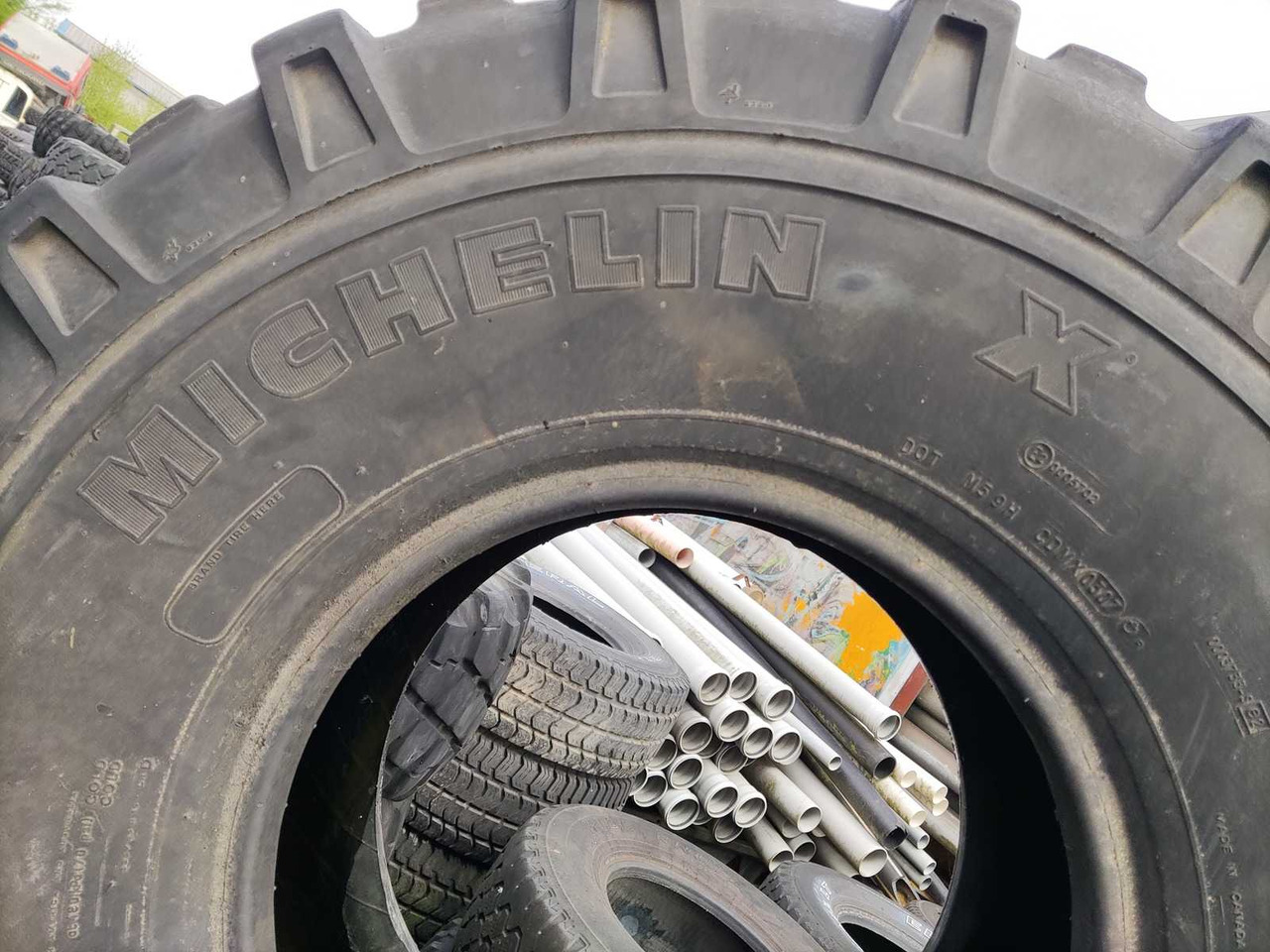 Michelin XML 325/85R16 - Wheels and tires for Farm tractor: picture 1 Michelin XML 325/85R16 - Wheels and tires for Farm tractor: picture 1