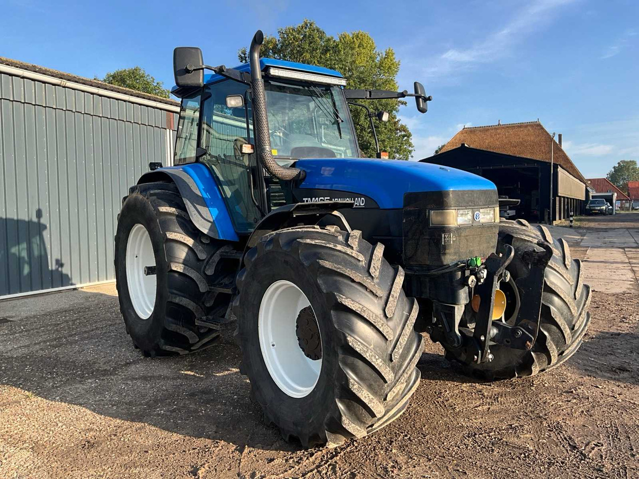 New holland TM165 - Farm tractor: picture 4 New holland TM165 - Farm tractor: picture 4