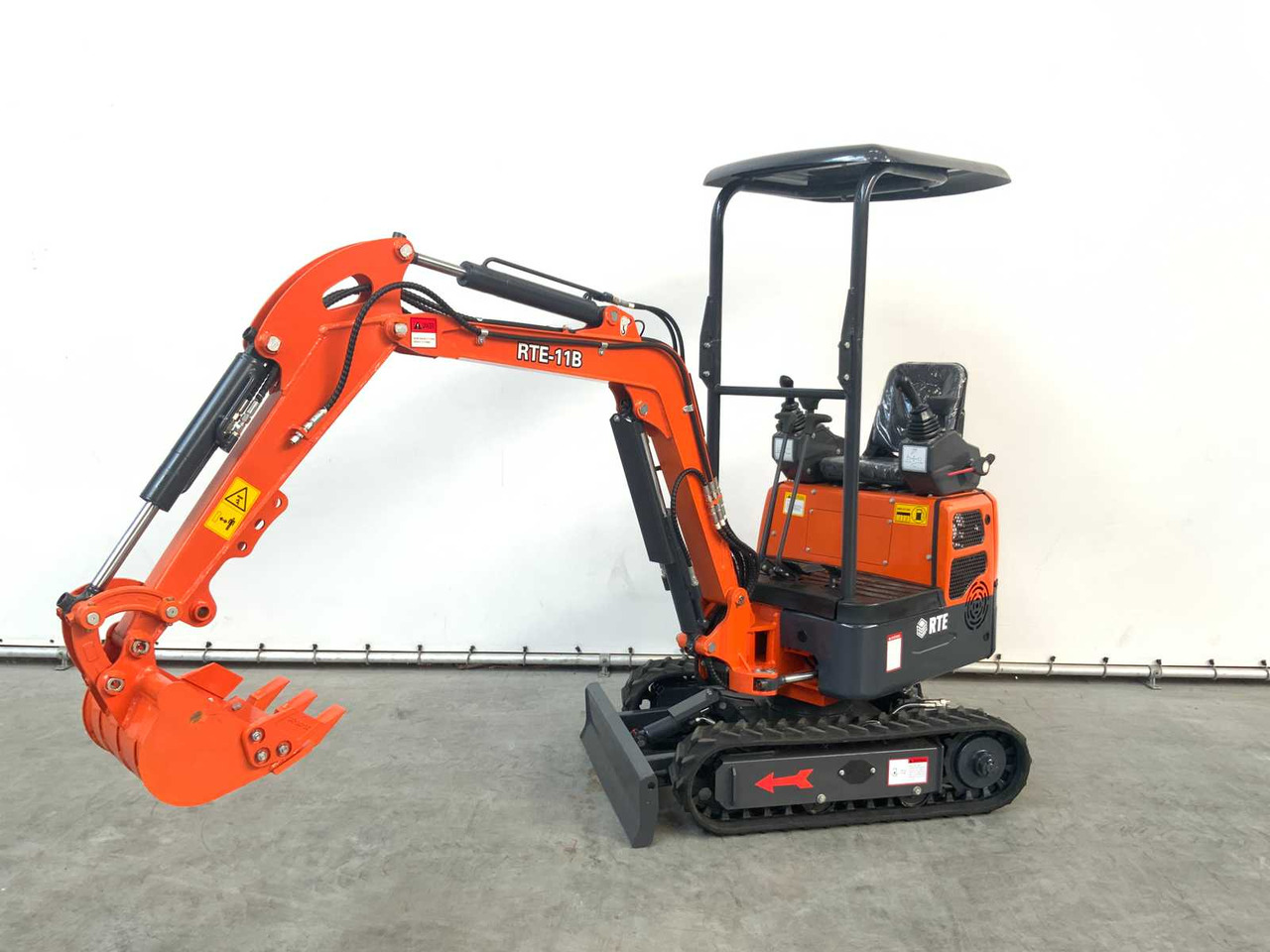 RTE - 2025 - CRE112 - MINI EXCAVATOR 1120KG - Mini excavator: picture 4 RTE - 2025 - CRE112 - MINI EXCAVATOR 1120KG - Mini excavator: picture 4