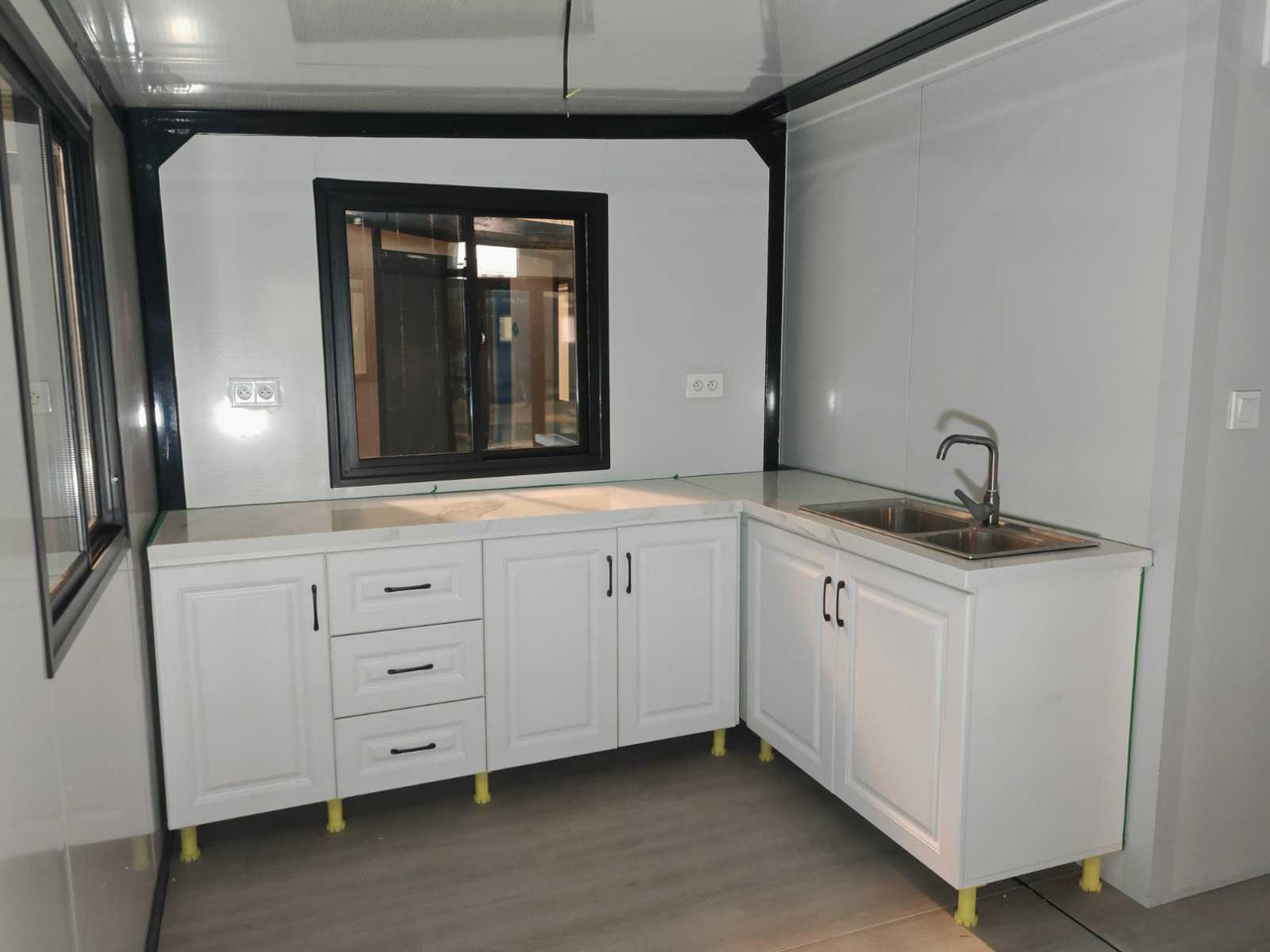 Construction container Rhino Houses 36,5 m2: picture 18