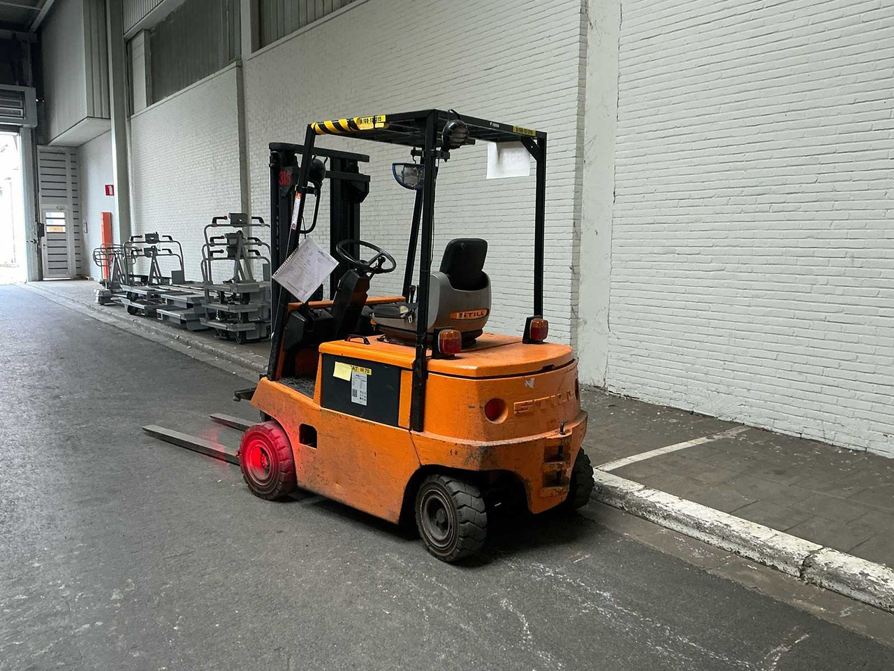 STILL - FORKLIFT TRUCKS - 1999 - Forklift: picture 1 STILL - FORKLIFT TRUCKS - 1999 - Forklift: picture 1