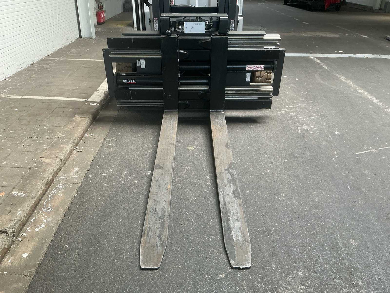 STILL - RX60-80 CAB - FORKLIFT TRUCKS - 2023 - Forklift: picture 2 STILL - RX60-80 CAB - FORKLIFT TRUCKS - 2023 - Forklift: picture 2