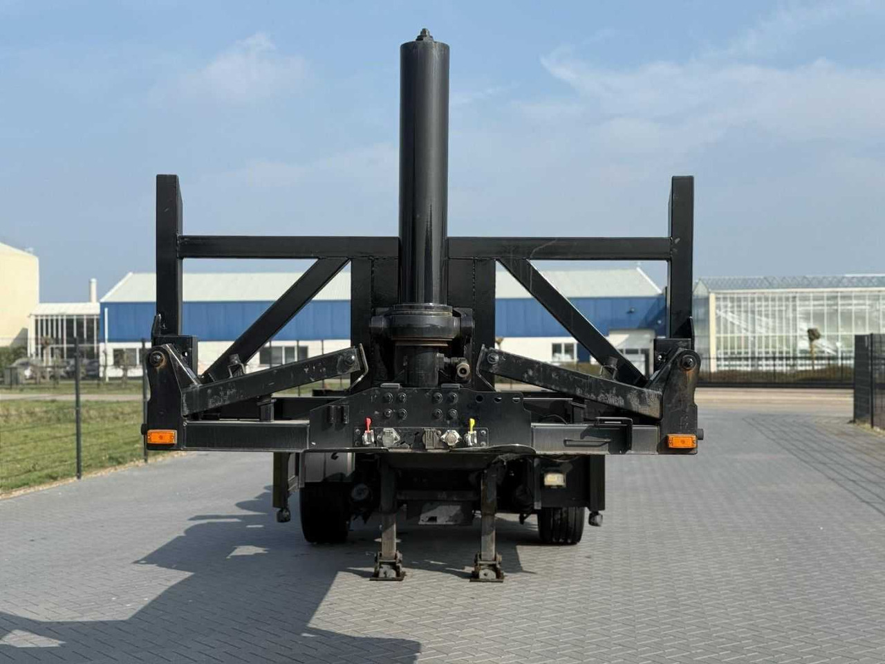 D-TEC - 2011 - CTD-41-03D - TIPPER - CONTAINER - STEERING - LIFT AXLE - OL-18-GY - Semi-trailer: picture 2 D-TEC - 2011 - CTD-41-03D - TIPPER - CONTAINER - STEERING - LIFT AXLE - OL-18-GY - Semi-trailer: picture 2