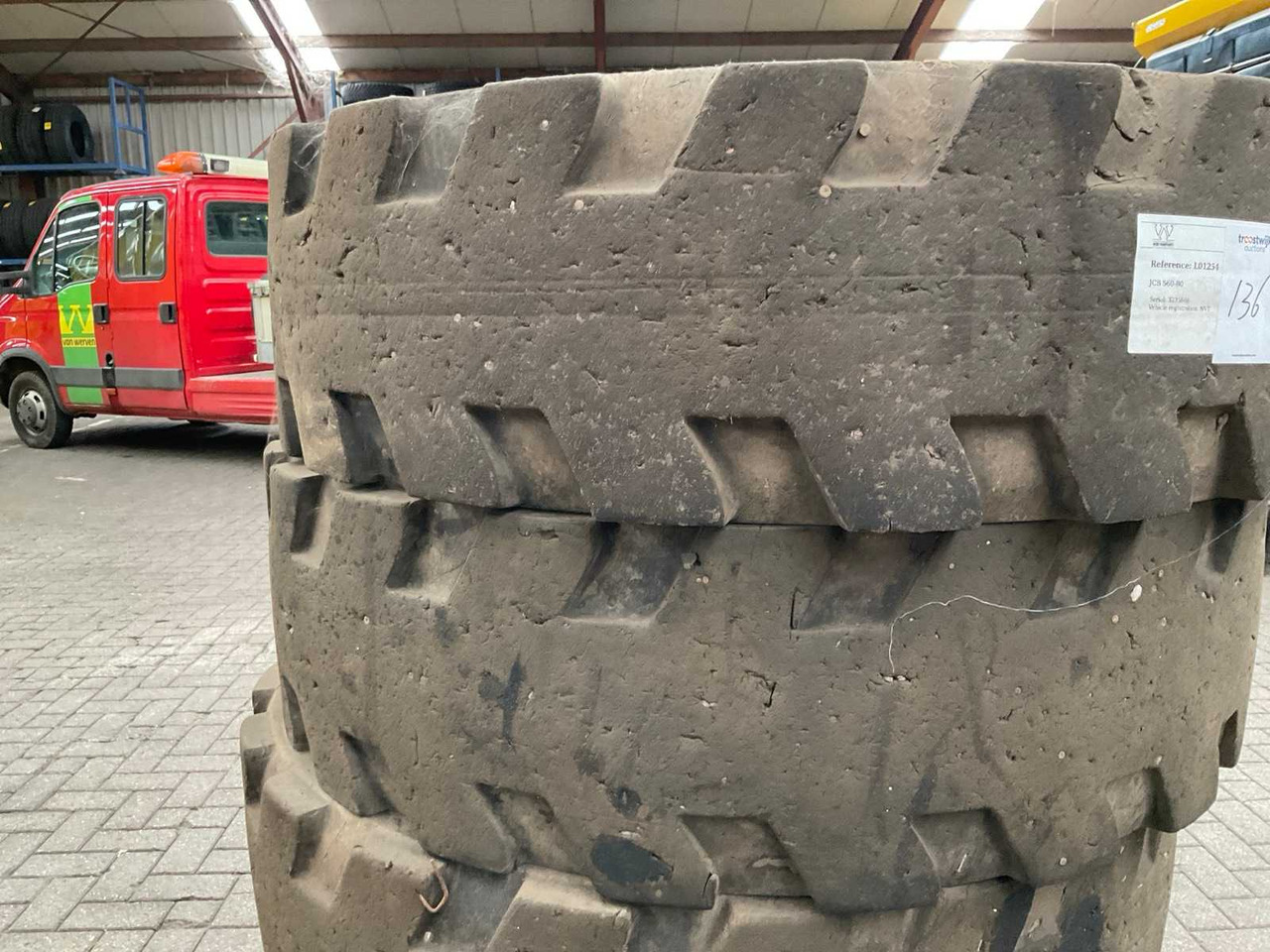 Shun Gin JCB verreiker - Wheels and tires for Farm tractor: picture 2 Shun Gin JCB verreiker - Wheels and tires for Farm tractor: picture 2