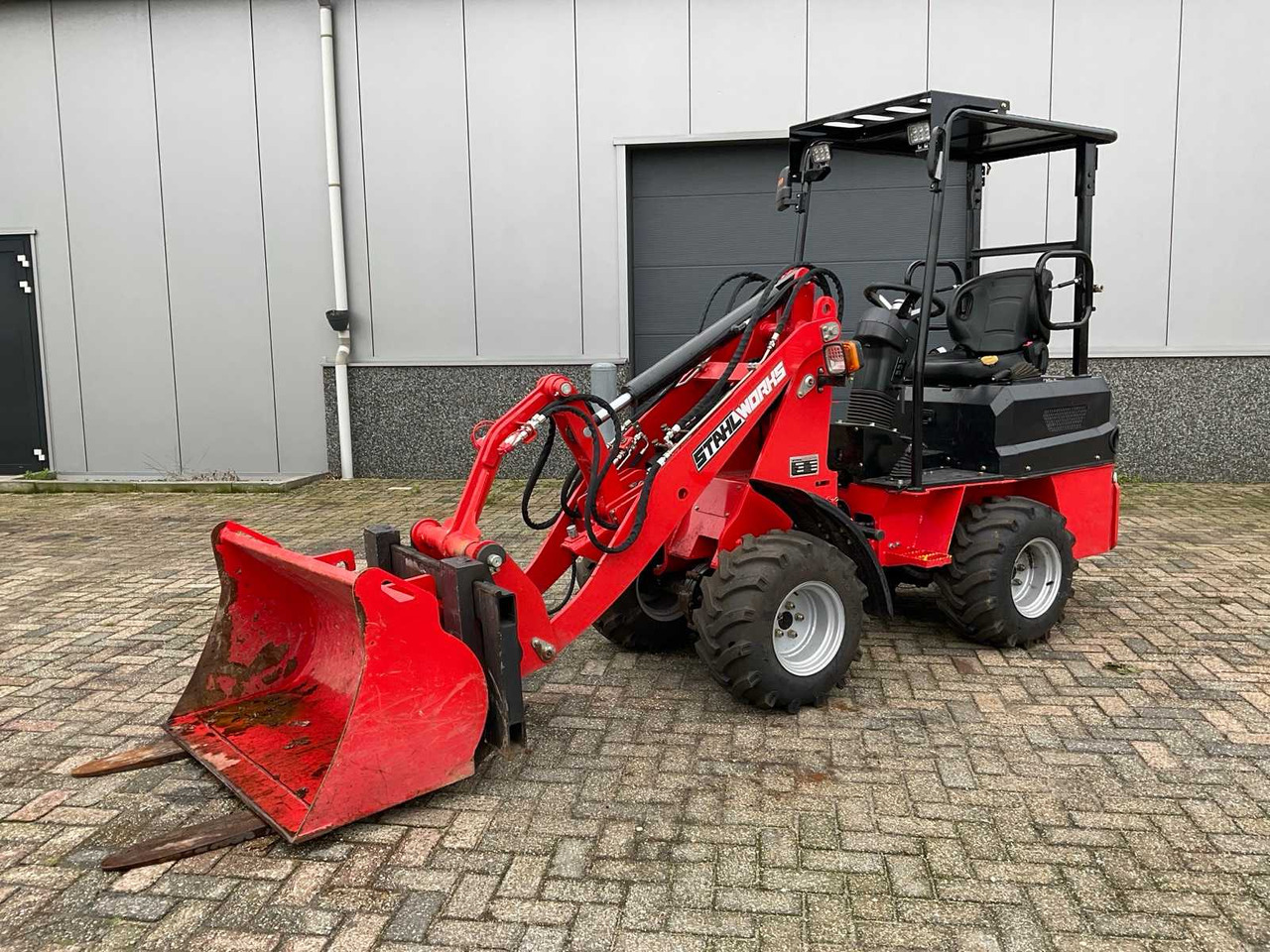 StahlWorks R906 - Wheel loader: picture 1 StahlWorks R906 - Wheel loader: picture 1