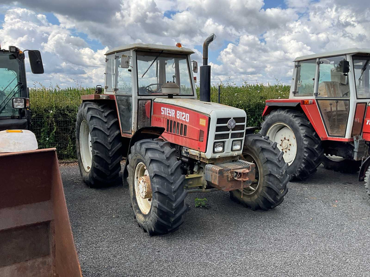 Steyr 8120A - Farm tractor: picture 3 Steyr 8120A - Farm tractor: picture 3