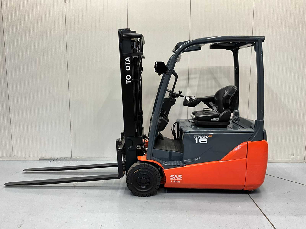 TOYOTA - 8FBE16T - FORKLIFT YEAR OF MANUFACTURE 2019- SPOONS 160CM, 7325 HOURS - Forklift: picture 2 TOYOTA - 8FBE16T - FORKLIFT YEAR OF MANUFACTURE 2019- SPOONS 160CM, 7325 HOURS - Forklift: picture 2