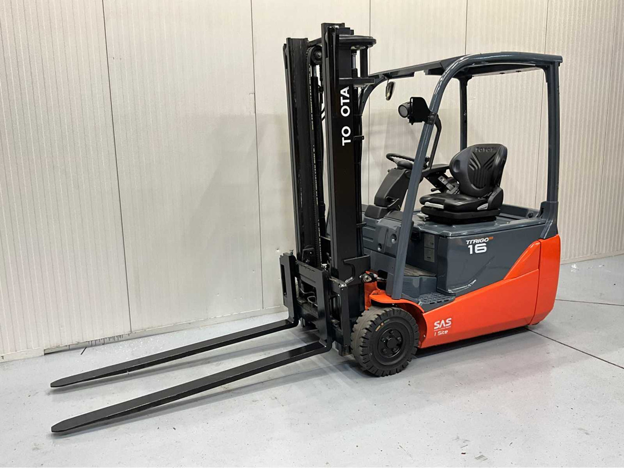 TOYOTA - 8FBE16T - FORKLIFT YEAR OF MANUFACTURE 2019- SPOONS 160CM, 7325 HOURS - Forklift: picture 1 TOYOTA - 8FBE16T - FORKLIFT YEAR OF MANUFACTURE 2019- SPOONS 160CM, 7325 HOURS - Forklift: picture 1