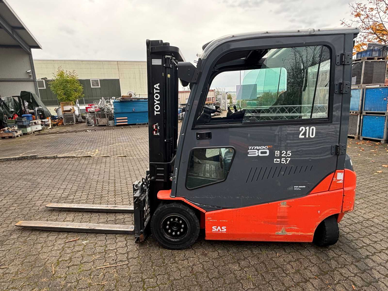 TOYOTA 8FBMT30 ELECTRIC FORKLIFT - Forklift: picture 1 TOYOTA 8FBMT30 ELECTRIC FORKLIFT - Forklift: picture 1