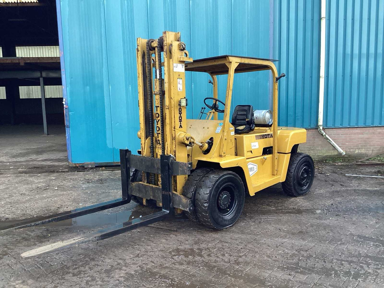 TOYOTA - FG5 - FORKLIFT TRUCK - Forklift: picture 1 TOYOTA - FG5 - FORKLIFT TRUCK - Forklift: picture 1