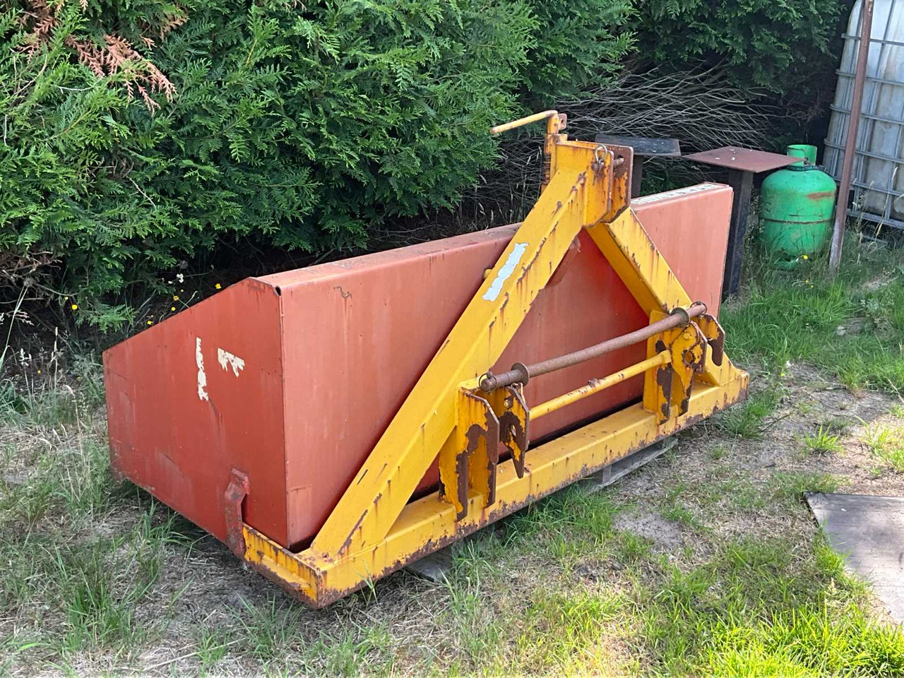 Tipping body for tractor - Farm tipping trailer/ Dumper: picture 3 Tipping body for tractor - Farm tipping trailer/ Dumper: picture 3