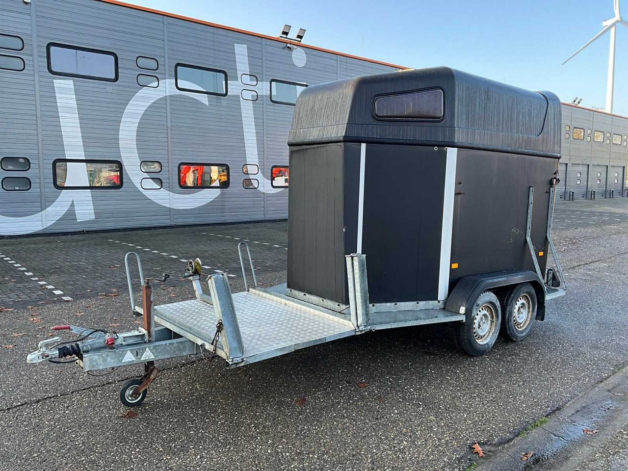 2006 HOTRARIJS PT-2600SS HORSE TRAILER WT-HN-61 - Trailer: picture 1 2006 HOTRARIJS PT-2600SS HORSE TRAILER WT-HN-61 - Trailer: picture 1
