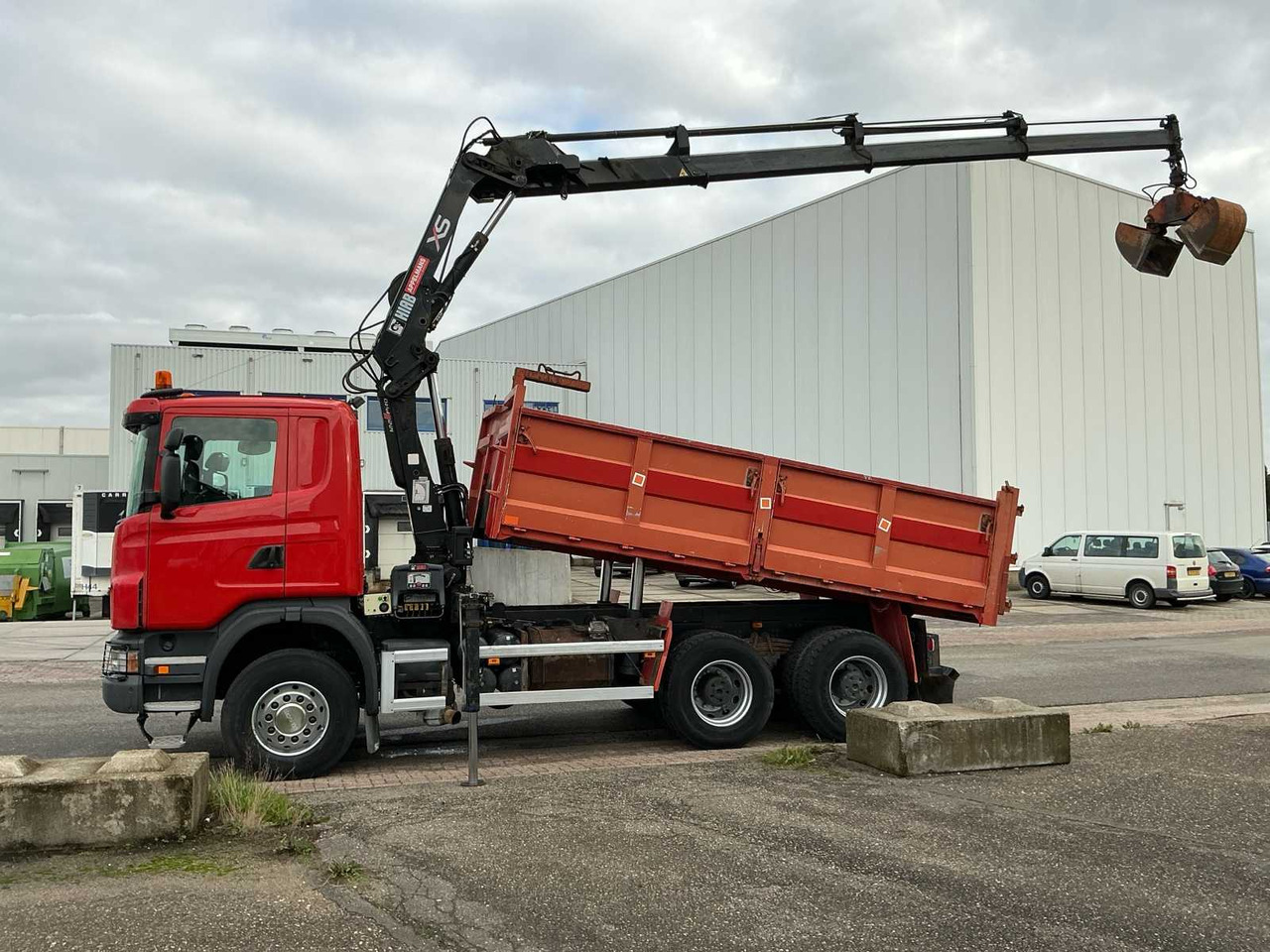 2009 SCANIA G420 TIPPER TRUCK WITH CRANE - Truck: picture 2 2009 SCANIA G420 TIPPER TRUCK WITH CRANE - Truck: picture 2